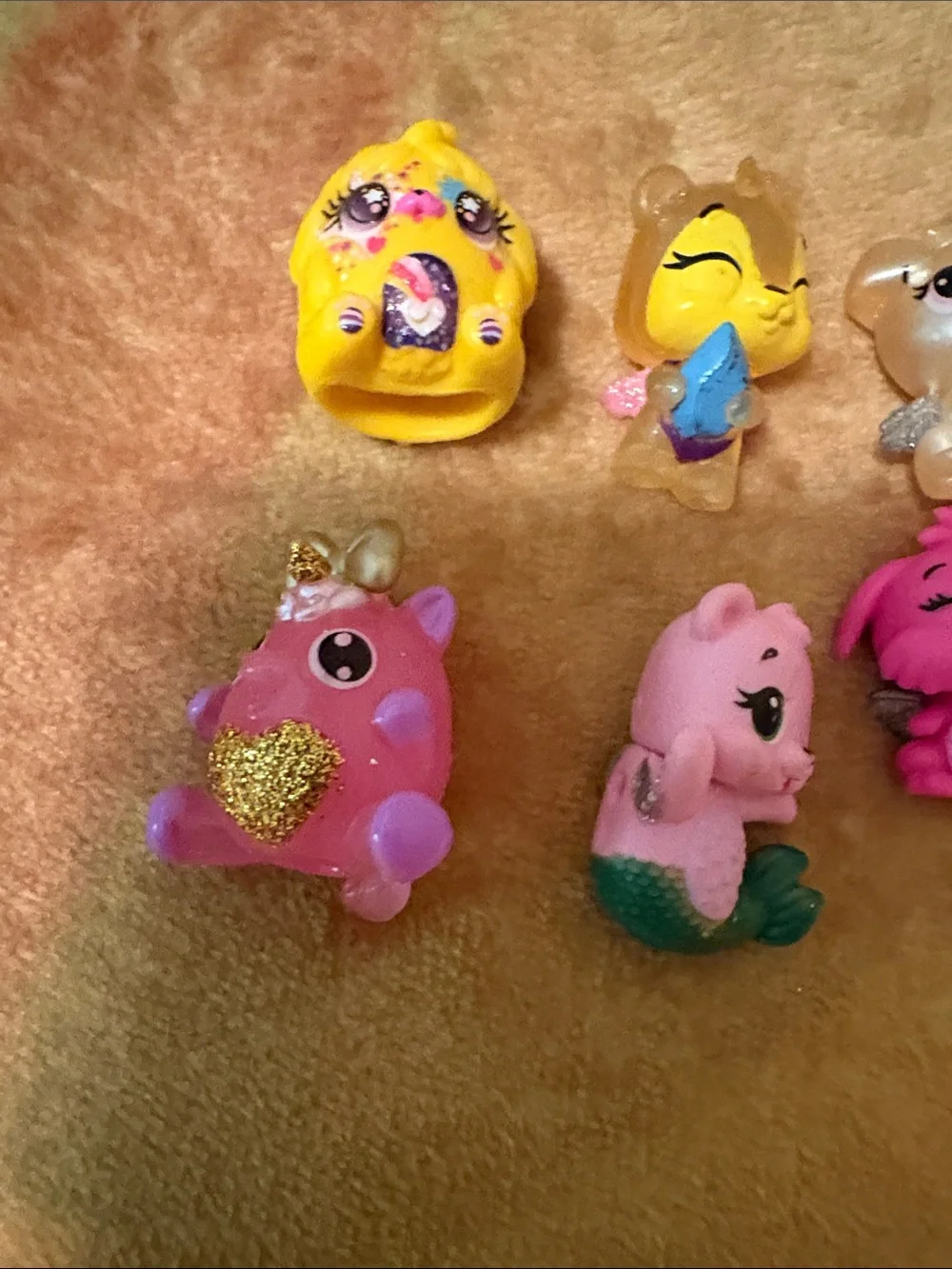 Hatchimals Colorful Small Pets Mini Figurine Toy Set - Pink, Yellow, Green, Blue